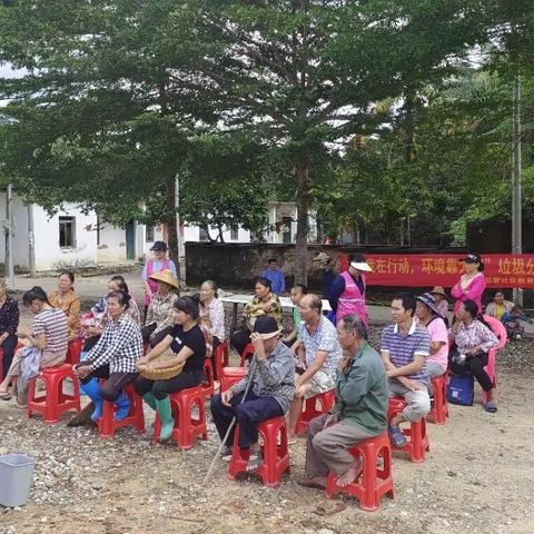 南岛居社区教育开展“你我在行动 环境靠大家”垃圾分类宣传活动
