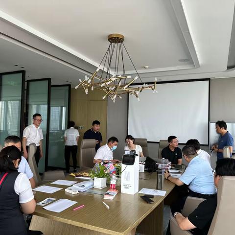 石景山黄楼支行坚持客户至上，为客户提供外拓办卡服务