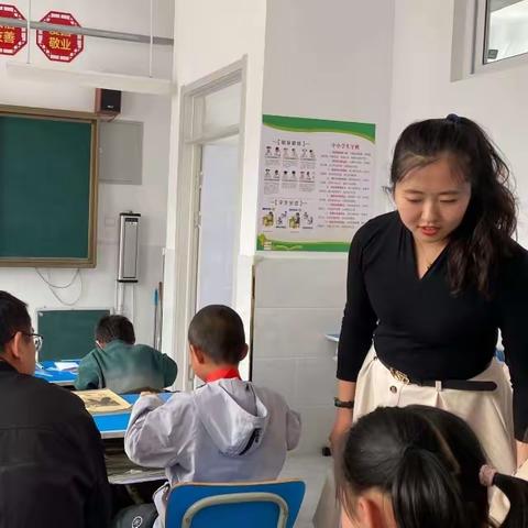 “专业引领，携手成长”——喀喇沁旗西桥学校（小学部）数学教研组送教下乡活动