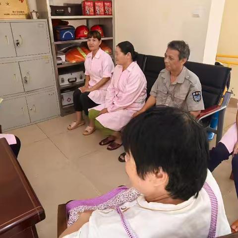 2025年遵谭镇敬老院开展防汛应急演练， 筑牢汛期安全防线