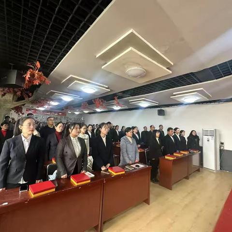 勤耕不辍揽星光 砥砺前行谱新篇——曲周县第一实验中学高中部最美实高人颁奖典礼