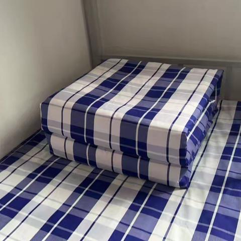 胸怀敬意，肩扛荣誉——曲周县第一实验中学高中部军训闭幕式