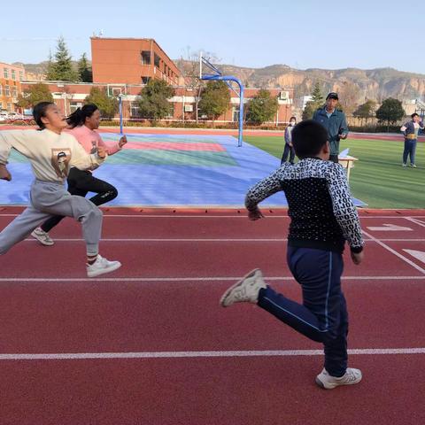 体质测试促提升 健康成长强体魄-------杨家沟小学体质健康达标测试