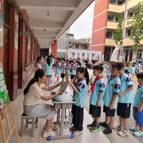 趣味测评无纸笔 不着笔墨也生花