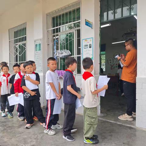 后柳镇中坝小学2025年春季一二年级期末无纸笔测试活动纪实