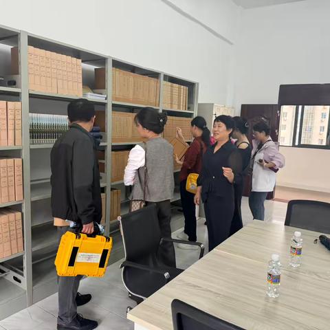 江西省宜春市袁州区党史地方志办公室（档案馆）到海口市龙华区档案局（档案馆）开展数据异地备份工作