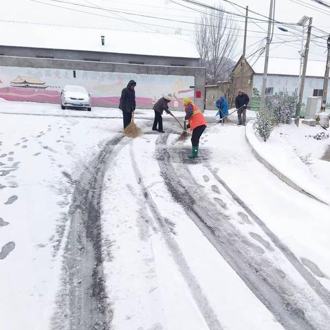 下雪是景，除雪是情