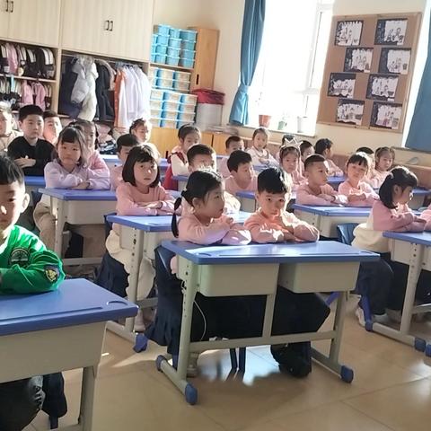 启蒙幼儿园大三班12月份艺术活动