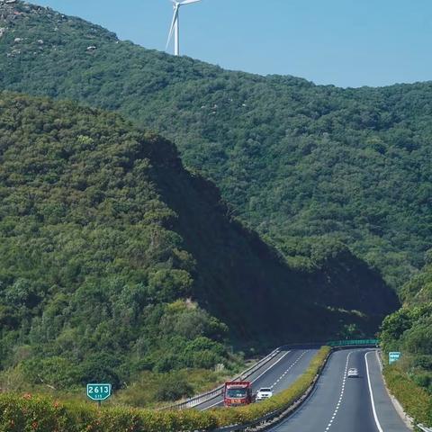 钟灵山水，结伴而行