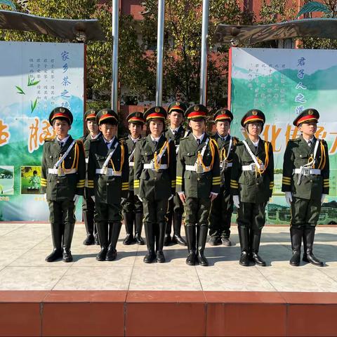 爱我国旗，壮我国威，护我国旗，重于生命———遂川阳光希望小学  君子国旗队