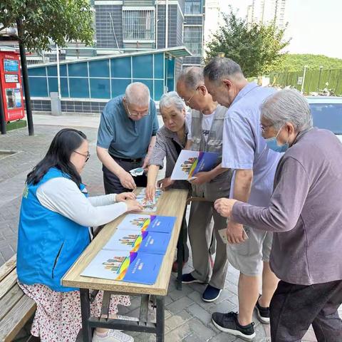 渭滨街社区开展“西安市公共租赁住房政策宣传”活动