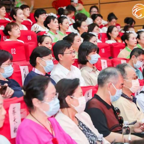 和满京城欢聚一堂 奋进九州银领新风