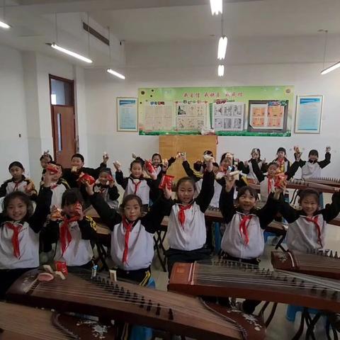 开发区二中小学部 ﻿古筝社团