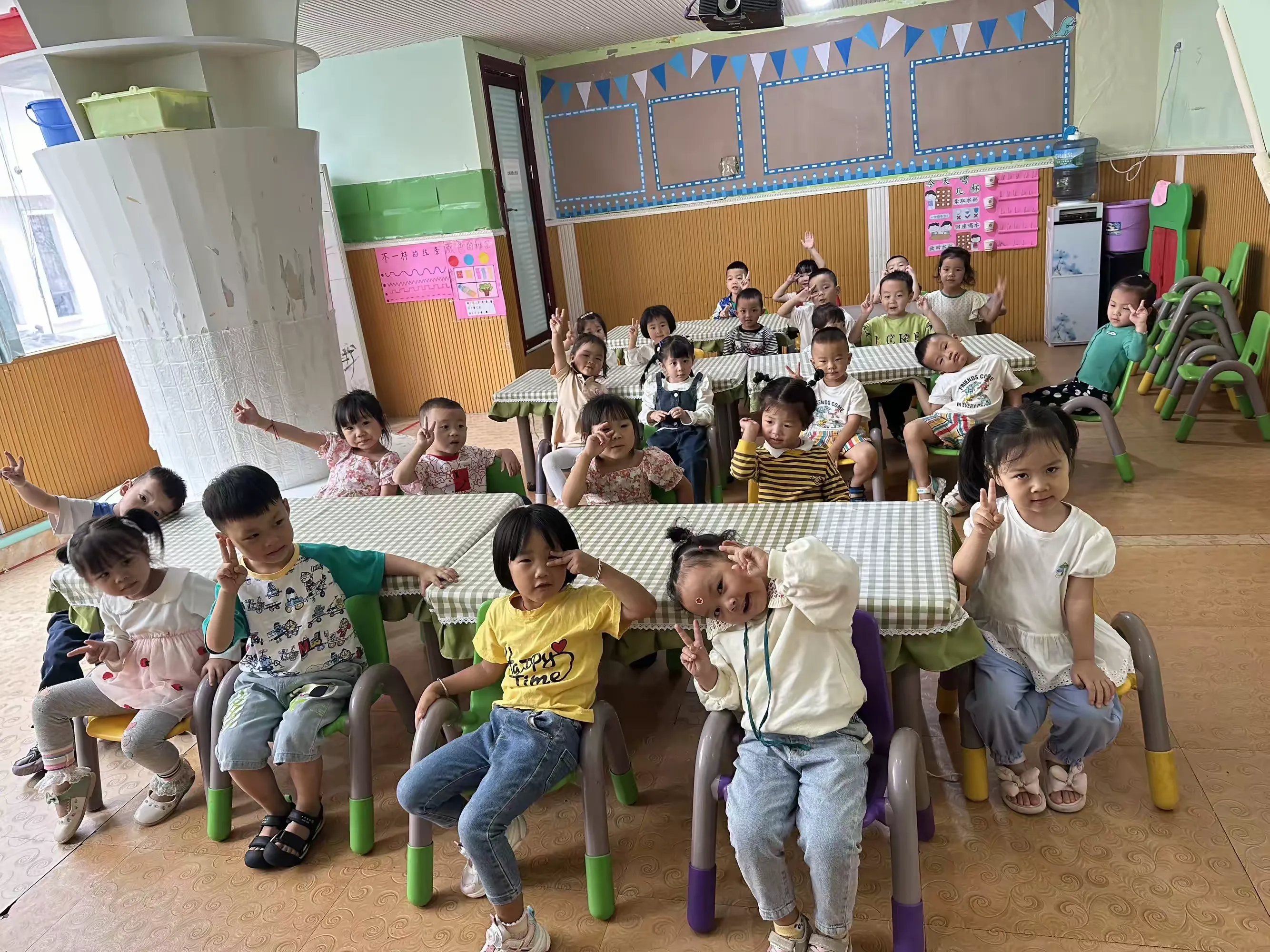 简篇-爱与美好,精彩绽放——仁怀市红珊瑚幼儿园中班美篇