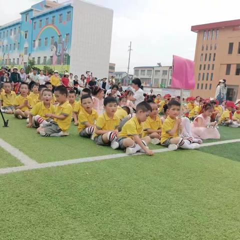 童心向党，快乐成长