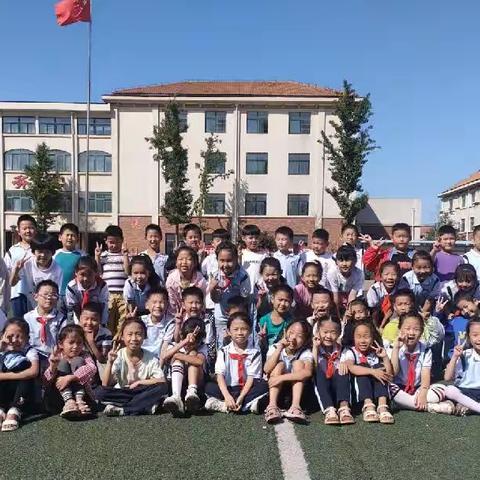 循梦而行，向阳而生——昌乐宝都街道小学二年级二班