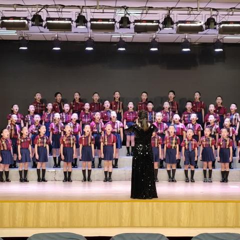 “我歌唱，我绽放”——西城中心小学乡村少年宫合唱团活动纪实