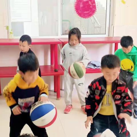 幼儿篮球孩子们棒棒哒