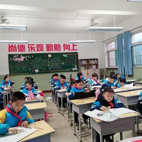 用铅笔描绘的青春记忆一一灵石二小学2024年二课堂素描课