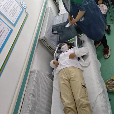 呼和社区日间照料中心“阳光家园”为残疾人提供康复服务
