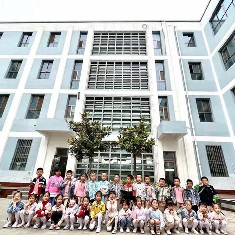 天使幼儿园大班幼小衔接——参观小学主题活动