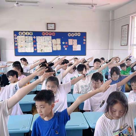 《初夏时节忆往事，毕业季里话深情》——金桥中心小学六年级《难忘的小学生活》综合性学习成果展