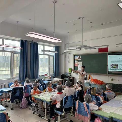 每“食”每刻，“育”见美好 ——白家庄小学汇景苑校区三4班“食育”课程实践活动-制作绿豆糕