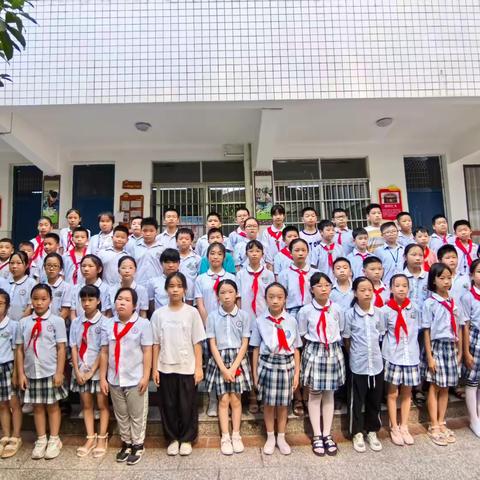 见证成长，起航未来——五（4）班期末总结