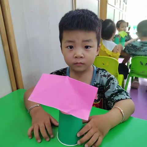 快乐的幼儿园时光，我们一起学习一起游戏，一群可爱的小伙伴