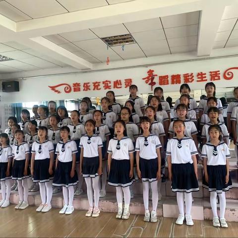 建国路小学“悦音合唱团”