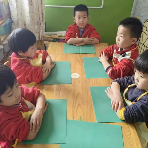 蒲城县矿区幼儿园中二班十一月养成教育——幼儿学习习惯的养成