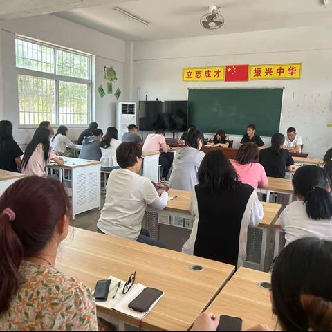建安区灵井镇灵北小学“树师德  正师风” 期末师德师风警示教育大会
