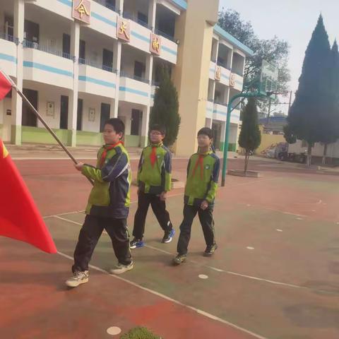 第八小学“争做新时代好队员”少先队员入队仪式