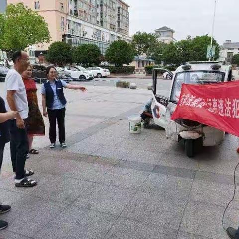 工行常熟董浜支行联合董浜镇永安村设立农村普惠金融服务点，深入城乡联动宣传金融知识