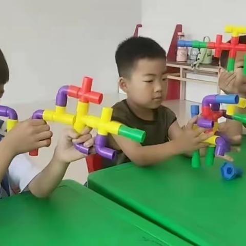 西赵庄幼儿园秋季招生进行中……凡年满2周半～5周岁幼儿均可报名入园，报名咨询热线:13284333189（微信同步）