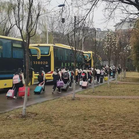 最美课堂在路上 研学拾趣促成长 ——寿光市世纪学校（小学）稻田实践纪实