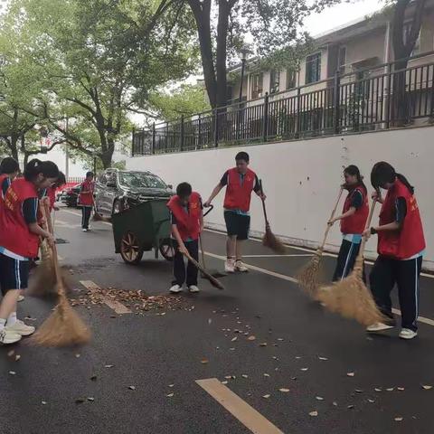 劳动绽放青春活力