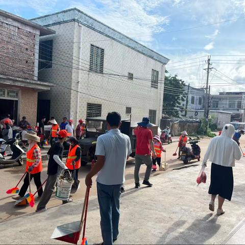 山根镇人民政府开展全镇“搬家式”环境卫生大扫除