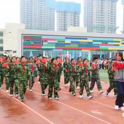 恰同学少年，风华正茂 逞飒爽英姿，一代天骄 ——晋城市东南新区学校（七）21班2023年秋季运动会