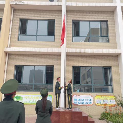 浓情端午话传承  优良家风我弘扬−−铁新里小学“我们的节日•端午节”主题升旗仪式