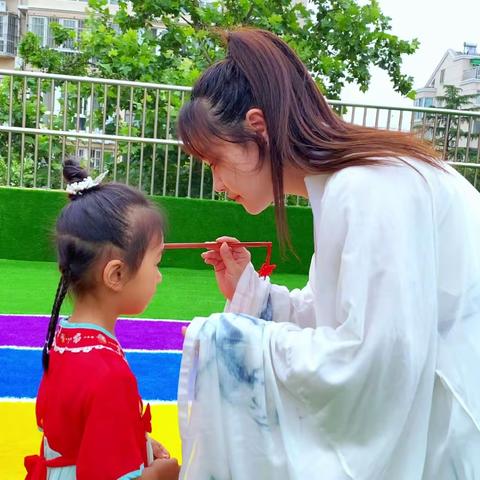 飞扬弘润幼儿园端午节邀请函