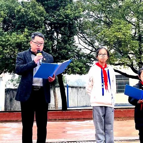 运动赛场展雄姿，运动健儿竞风流——笆篱镇中心小学第二十一届田径运动会取得圆满成功