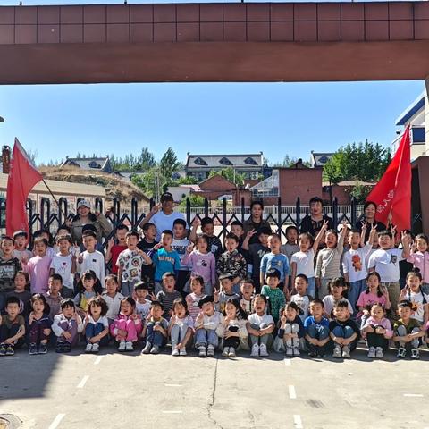 走进小学，赴一场成长之旅———幼小衔接之参观小学