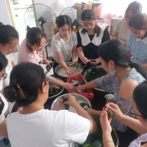 四型机关(学校)建设/温家沟学校中学部端午活动“弘扬端午文化 ，传我浓情粽香”