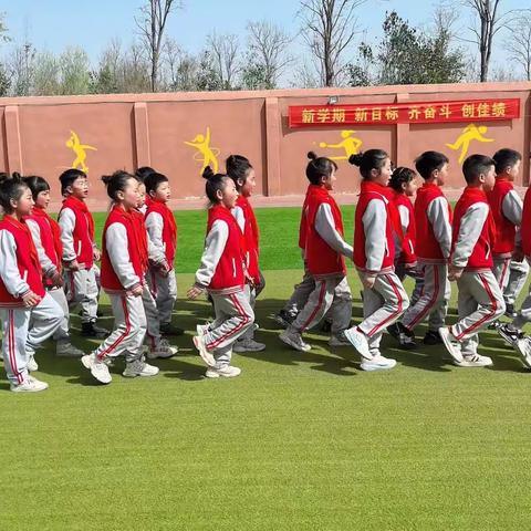 华侨阳光学校 二年级课间韵律操