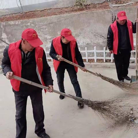 用双手种下绿色，用心灵守护家园。陡沟小区组织了美化小区，绿化环境活动。我们共同为小区播撒希望与未来！