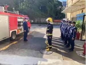 宝安区第四专职消防队与辖区企业微型站开展春节前“联勤联训灭火演练”