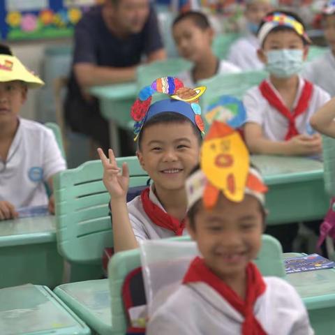 筑梦航天向未来 鄂桂少年手拉手——万松园路小学一二年级期末游园活动掠影