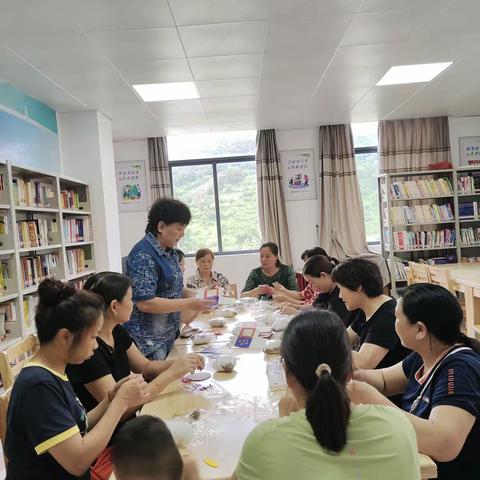 “我们的节日 精神的家园”端午缝香包活动