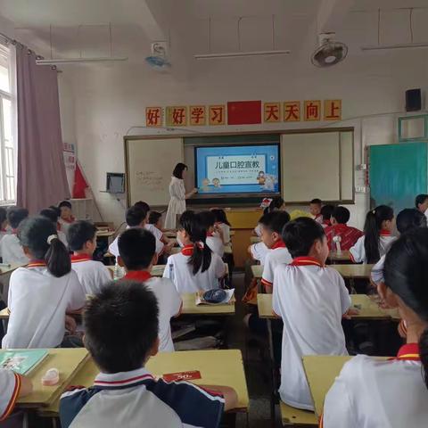 【家校共育】守护健康，从“齿”开始——记九龙小学五（7）班家长进课堂